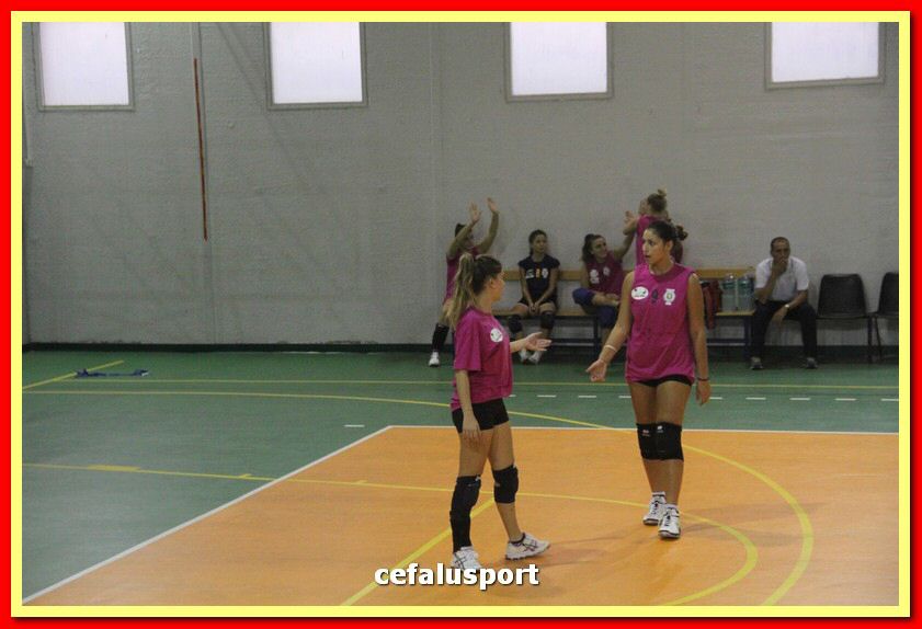 141020 volley 050_tn.jpg